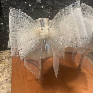 Deltan Abbie Bow Heels Size 8.5 Wedding Prom Champagne Sandals Tulle Rhinestone